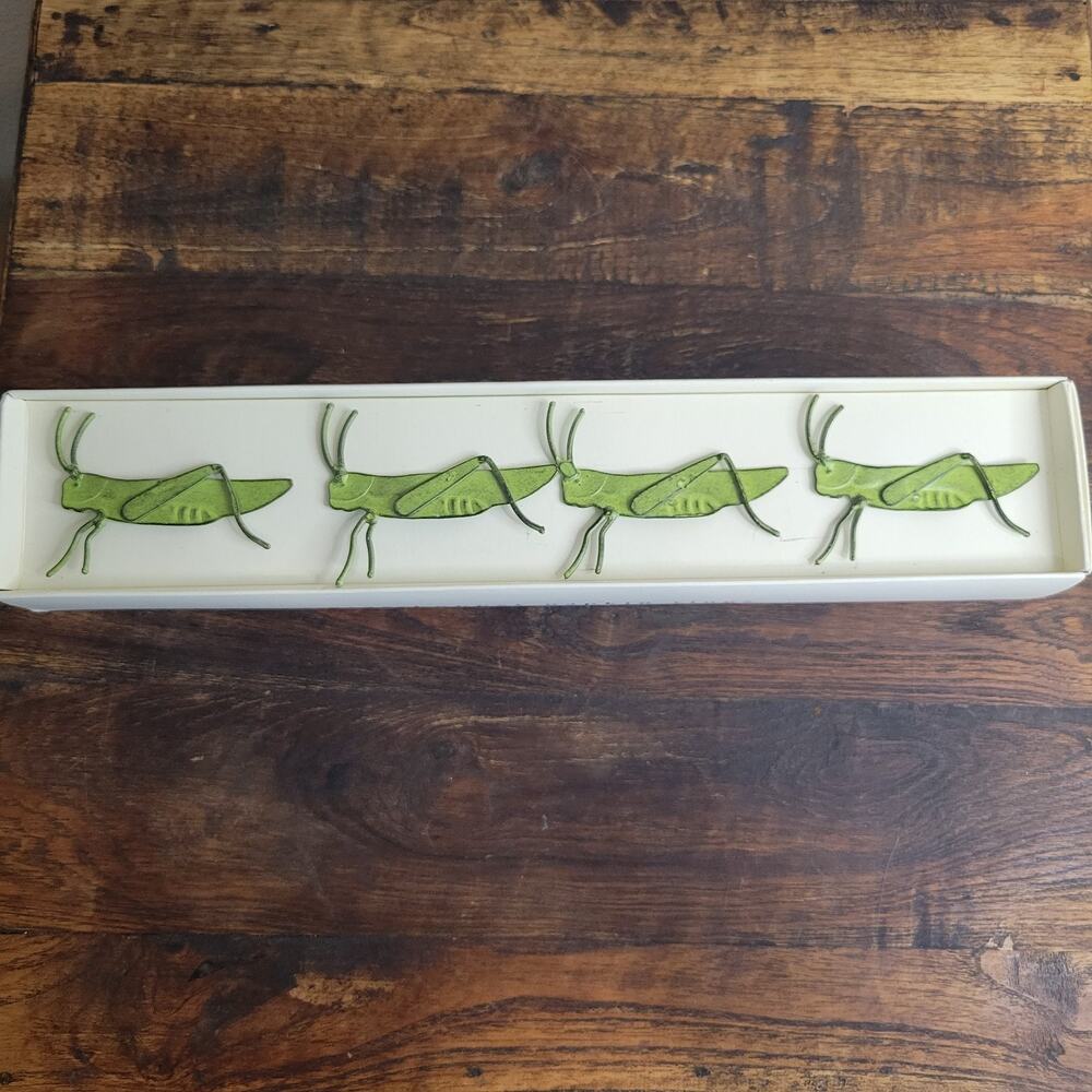 Pier 1 Imports Grasshopper Napkin Rings Set of 4 Metal Green Vintage Decor Box